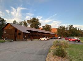 Methow River Lodge，位于温索普的山林小屋