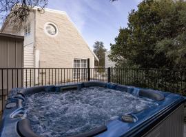 Phillip Island Hot Springs Retreat，位于Surf Beach的酒店