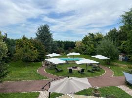 La clé des champs - Les Grais 1H10 de Paris，位于Bazoches-sur-le-Betz的酒店