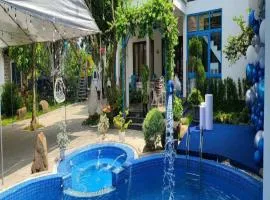 Homestay 8 phòng ngủ Bể bơi riêng- Hà Nội