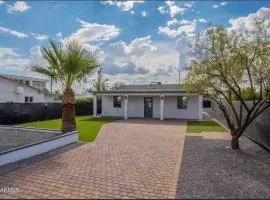 Affordable Modern Home Near Airport! Private AZ