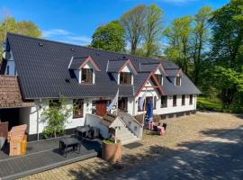 普尔胡斯克罗宾馆，位于Fårup的酒店