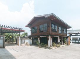 RedDoorz at Joel's Apartelle，位于Calaboso的酒店