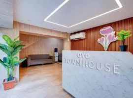 Super Townhouse Oriental INN