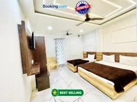 HOTEL SV PALACE ! UJJAIN ! होटल एसवी पैलेस ஹோட்டல் SV பேலஸ் హోటల్ SV ప్యాలెస్ fully-Air-Conditioned hotel at prime location with off site Parking availability, near-Mahakal-Temple-&-Railway-station 2