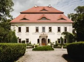 Pałac Mojęcice