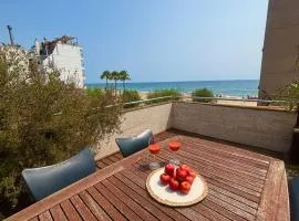 Increíble casa frente al mar , planta baja