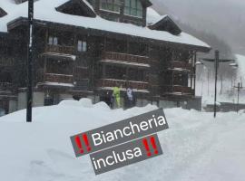 La terrazza sulle piste Val di Luce - BIANCHERIA INCLUSA，位于阿贝托内的酒店