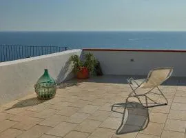 La Ripa-apartment on the cliff edge