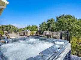 Vallejo Home with Spacious Deck, Hot Tub and Views