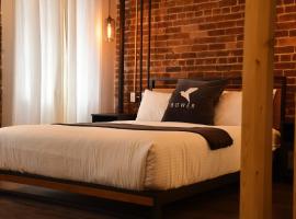 Maison &Eacute;vang&eacute;line by Bower Boutique Hotels，位于蒙克顿的带停车场的酒店
