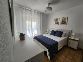 Seaview Terrace, Beachfront Bliss & Towncenter - Terraza con vistas al mar, a pie de playa y céntrico