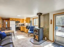1 Mi to State Park: Peaceful La Pine Cabin w/ Deck