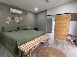 Antemar Guest, Beach bungalow near Conchal，位于巴希利托的酒店