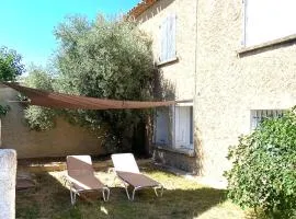 Soleil d’ocre - Bastide à Roussillon