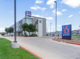 Motel 6-Laredo, TX - Airport，位于拉雷多的酒店