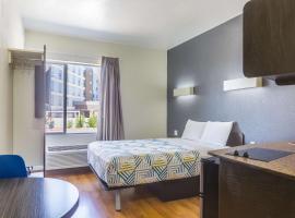 Motel 6-Laredo, TX - Airport，位于拉雷多的酒店