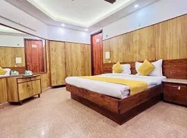 Hotel Satwah Home Stay Just 10 Minute Away Form Nizamuddin Railway Station