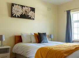 Bunhovil - 2 Bedroom Bungalow，位于班多伦的酒店