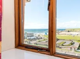 Atlantic Point Sea View Apartment