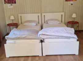 Charlottsborgs Camping och Vandrarhem，位于克里斯蒂安斯塔德的酒店