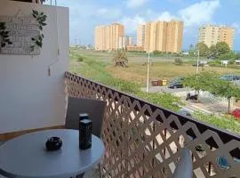 La Llar45 , Relájate junto al mar