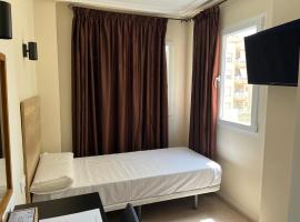 Hotel Marina Elche，位于拉马丽娜的酒店