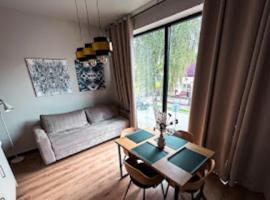 Apartament DELUX ROZTOCZE，位于卢布林地区托马舒夫的酒店