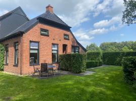 Kindvriendelijk appartement de Hooge Stukken onder de rook van Groningen，位于伊尔德帕特斯伍德的公寓式酒店