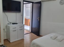 Apartment Mari，位于克鲁塞沃的酒店