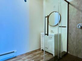 Port Carling House，位于卡灵港的酒店