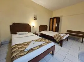 Hotel Indsurya