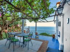 Villa Paradiso with incredible sea view