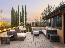 Huge Sedona Compound Gym Two Spas Casitas Pond