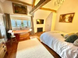 Fordview Cottage is full of Cotwolds Charm