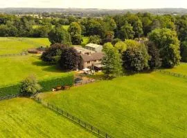 A Private Luxe House with Hot tub in a Country Estate