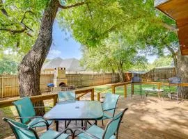 Pet-Friendly Granbury Home with Yard, Near Downtown!