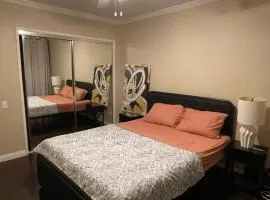 2 Bed 2 Bath City Retreat
