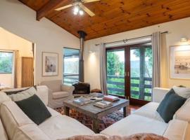 Currumbin Valley Retreat, Relax and Unwind，位于Currumbin Valley的酒店