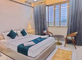 Hotel Laxmi Elite，位于Kāla的酒店