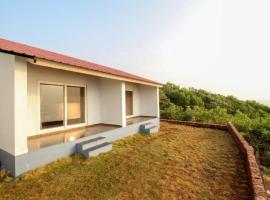 Sea King Beach Resort Ganpatipule，位于甘帕普拉的酒店