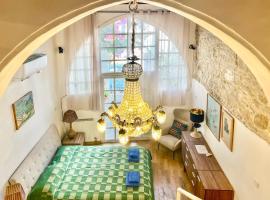 Kalavasos Square Apartments - With Pool 3 Minutes Walk，位于卡拉瓦索斯的酒店