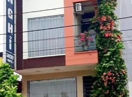 Nhà nghỉ Lucky Motel，位于Vính Quế的酒店