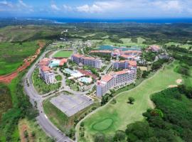 LEOPALACE RESORT GUAM - Condo，位于与那的酒店