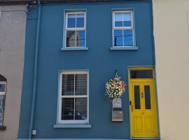 White Birds Townhouse in Sligo Town Center，位于斯莱戈的公寓