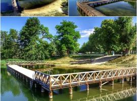 Rodzinny Zakątek nad jeziorem w Bobowicku，位于Bobowicko的酒店