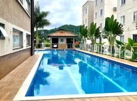 Apartamento inteiro 2 quartos com piscina Camboriú