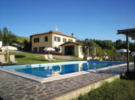 Agriturismo nelle Langhe - Tenuta MonteOliveto - Classic Cottage XL，位于Vesime的酒店