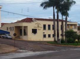 Pindorama Golden Plaza Hotel - Pindorama SP，位于卡坦杜瓦的酒店