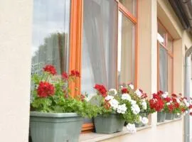 Neuhercz Apartmanok Halászi